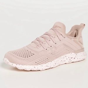 APL women techloom tracer sneakers size 8.5